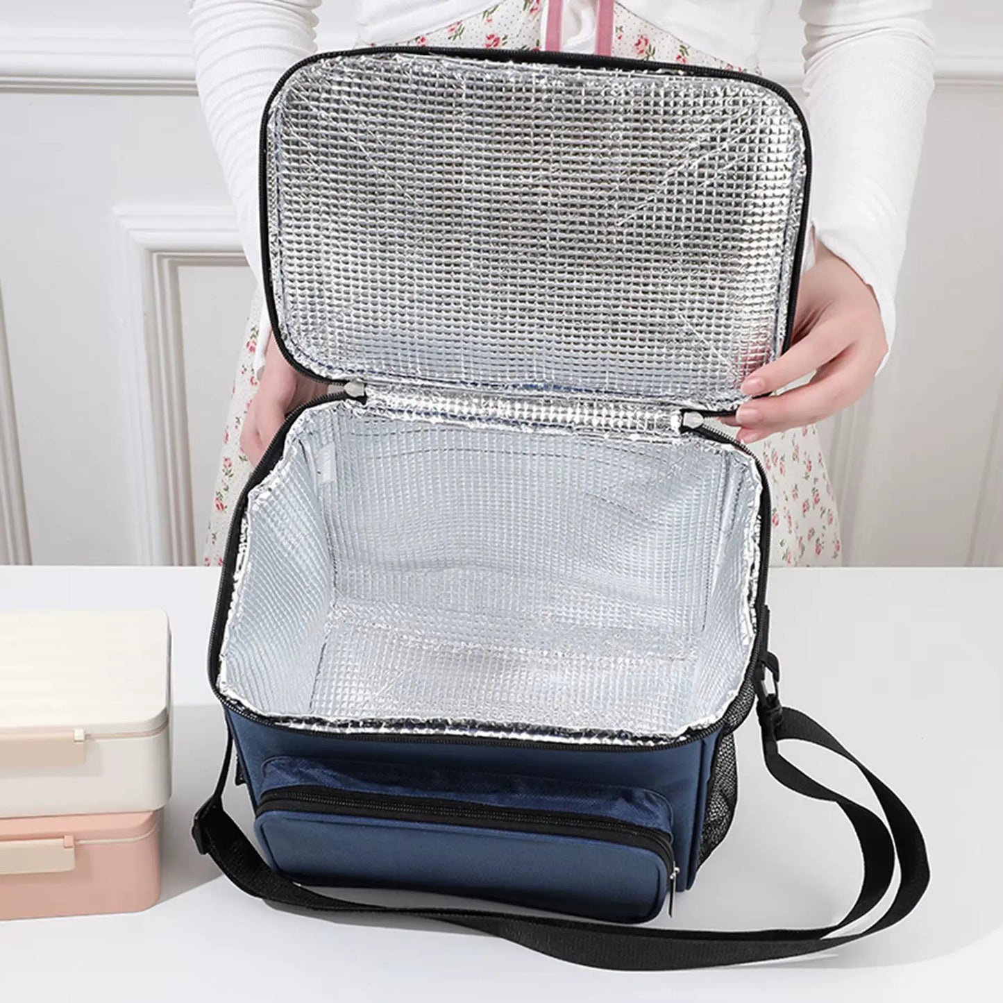 Insulated Lunch Bag – Portable Cooler Bag with Strap | AT Smartspace AT Smartspace